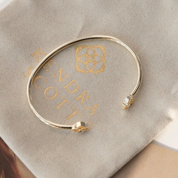 Kendra Scott Rue Cuff Bracelet In Gold - Picture 3 of 4